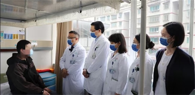 黔北首例！双靶点CAR-T细胞治疗显奇效 遵医附院助力白血病少年重获新生